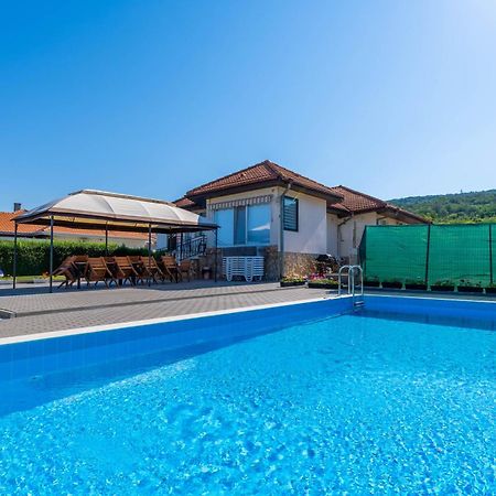 Geranium Holliday Villas Obrochishte المظهر الخارجي الصورة