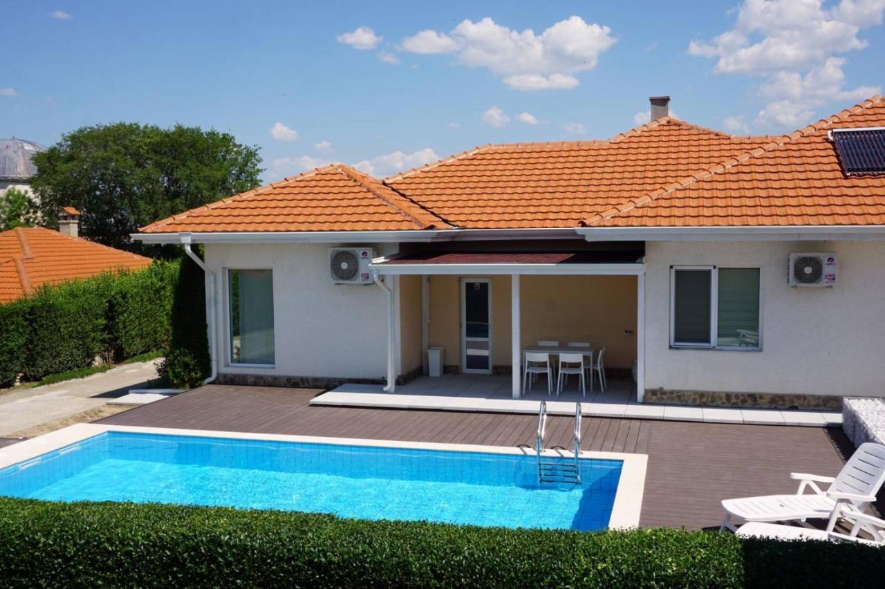 Geranium Holliday Villas Obrochishte المظهر الخارجي الصورة
